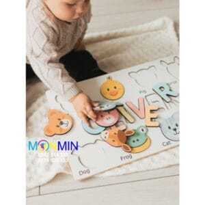 Bảng ghép tên riêng cho bé bằng gỗ cao cấp Monmin - Rèn luyện ghi nhớ chữ cái - Trang trí phòng bé sơ sinh